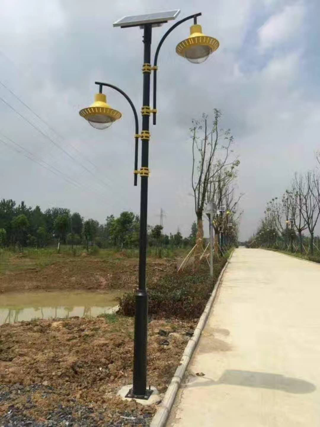 太陽能路燈